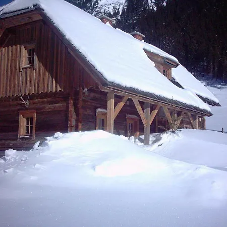 Almhutte Gollialm * Oberwoelz Stadt